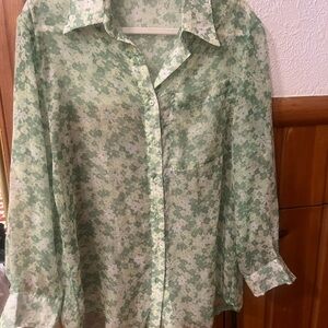 Floral Green Button-Up Blouse
